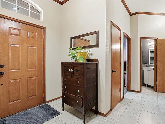 4th image of 4028 Nicole Pl