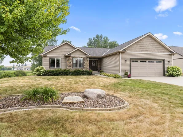 N8295 Pritchard Farm ROAD, Ixonia, WI 53036