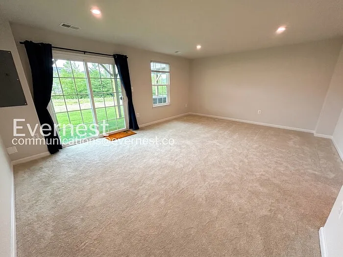 8808 Stevenson Ln — Photo 6