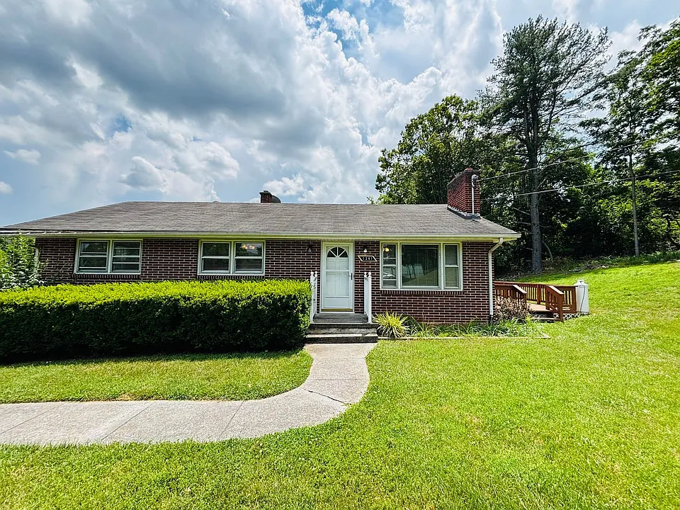 1341 Jennelle Rd