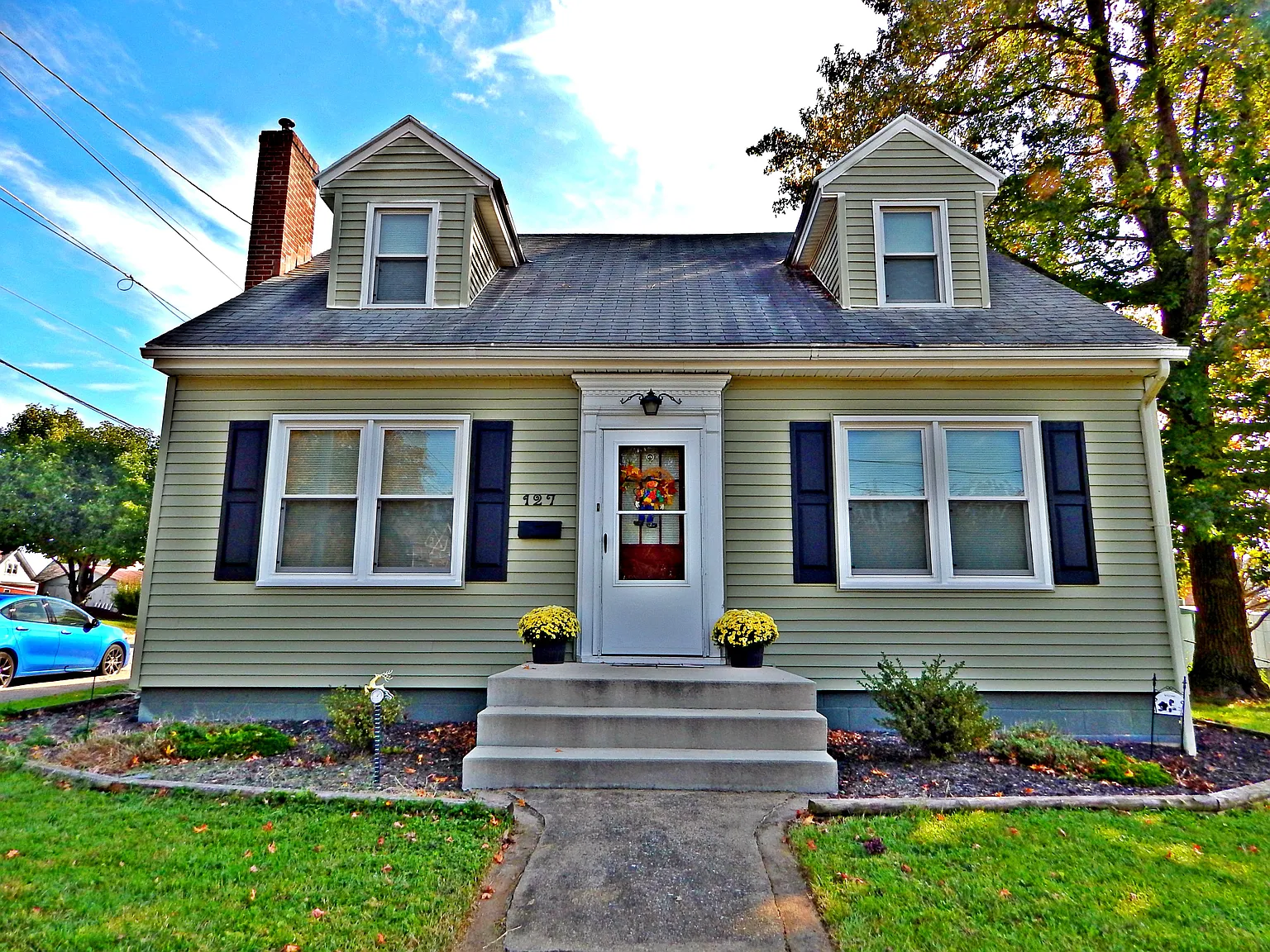 127 Frick Ave photo 1