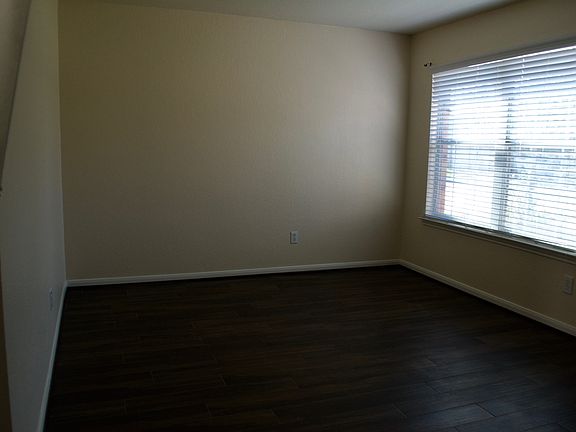 5th image of 18106 Tawnas Way Ln