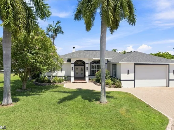 2059 Ottersrest Ln, Cape Coral, FL 33990
