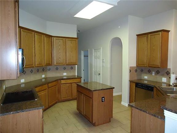 5th image of 10209 Cantana Ct