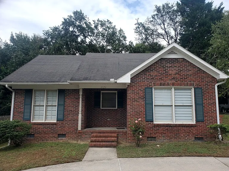 3729 Sutton Way — Photo 1