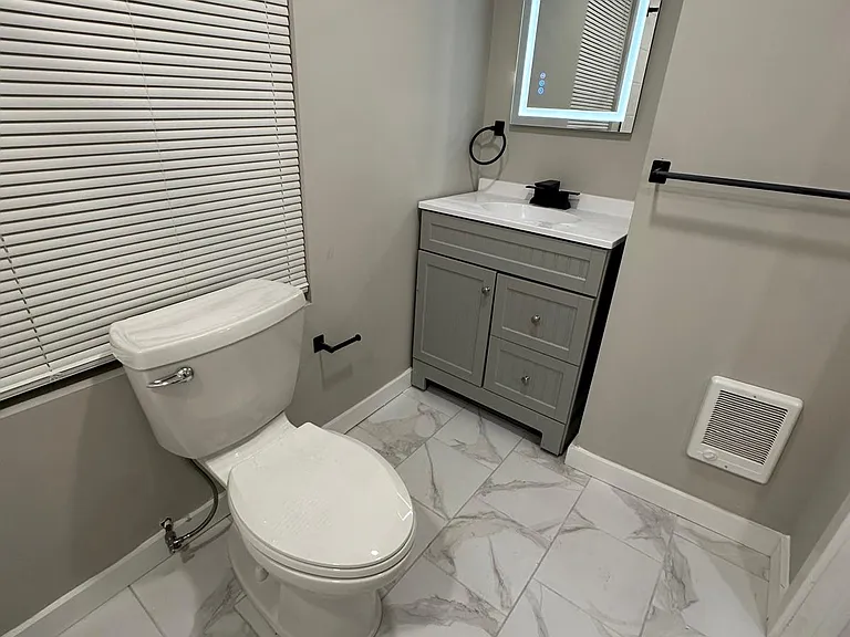 4250 Lancaster Ave #2 — Photo 2