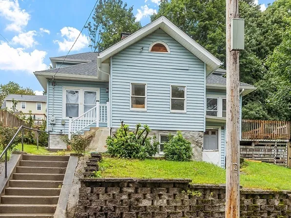 22 Delawanda Dr, Worcester, MA 01603