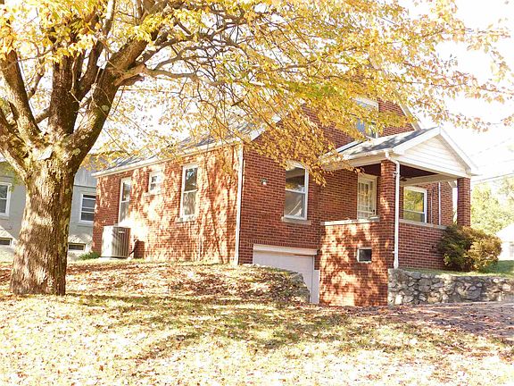 4th image of 3200 W Maryland St