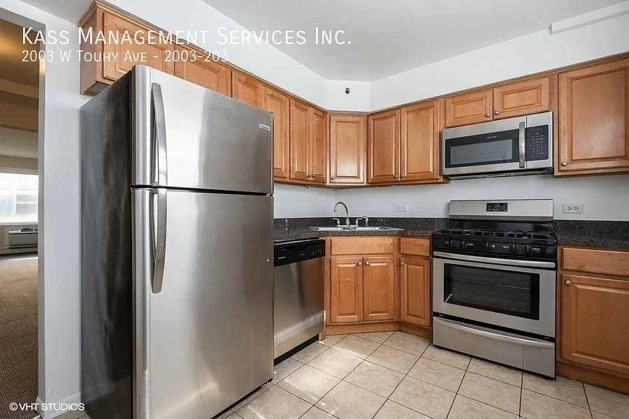 2003 W Touhy Ave #203