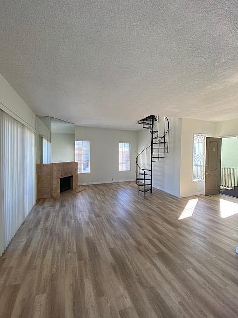 1st image of 135 Driftwood St #B