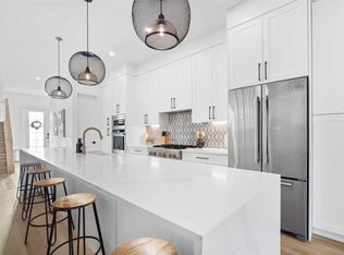 2022 S 50th Ave SW, Calgary, AB T2T2W4