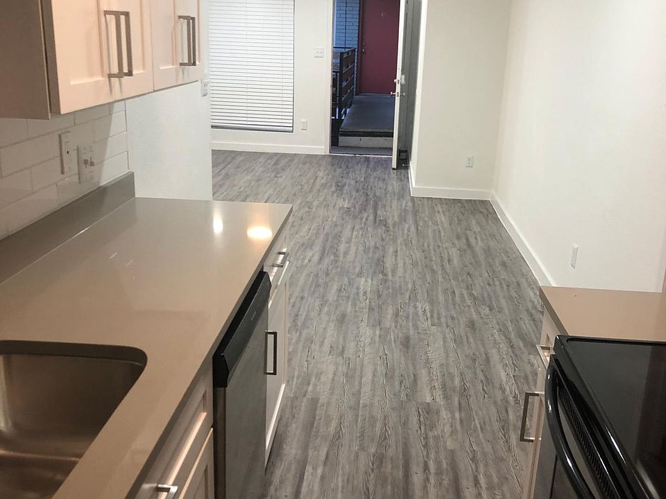 1st image of 408 W 37th St #T01tfu76t