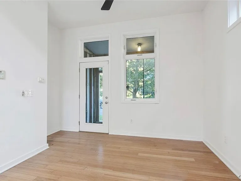 621 Otisco St — Photo 14