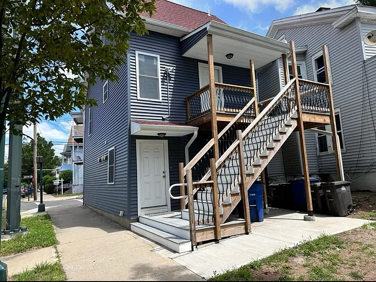 93 Winchester Ave #2 — Photo 8