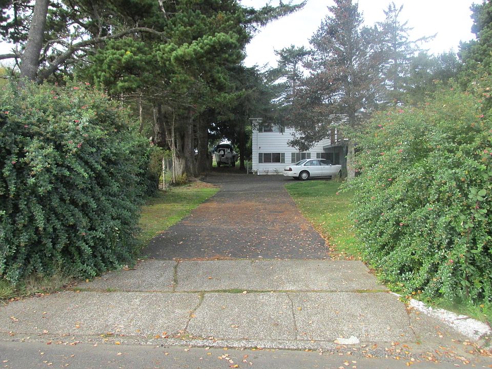 1st image of 1409 NW Nye St