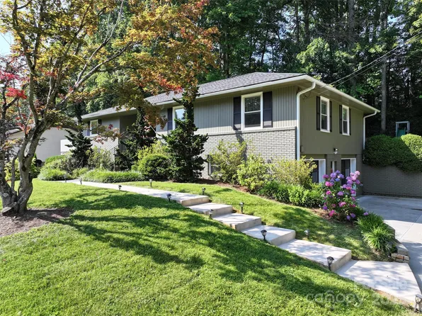 324 Woody Ln, Asheville, NC 28804