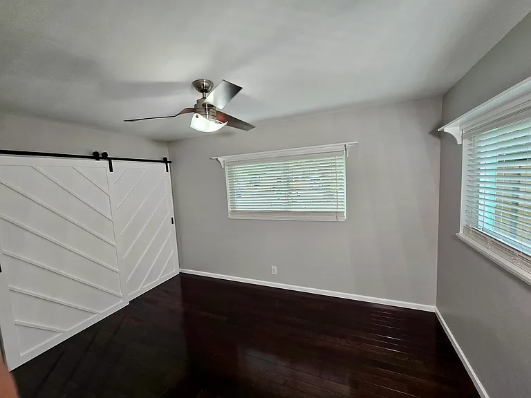 2360 SW 15th St — Photo 22