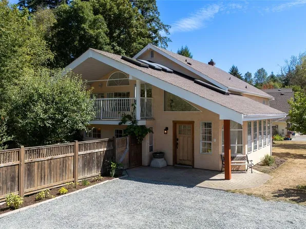 6304 Lane Rd #3, North Cowichan, BC V9L 4E3