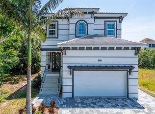 548 Estuary Shore Ln, Apollo Beach, FL 33572