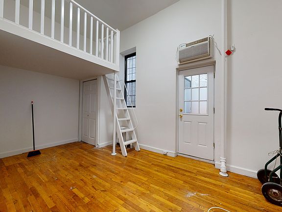 5th image of 1619 York Ave #1R