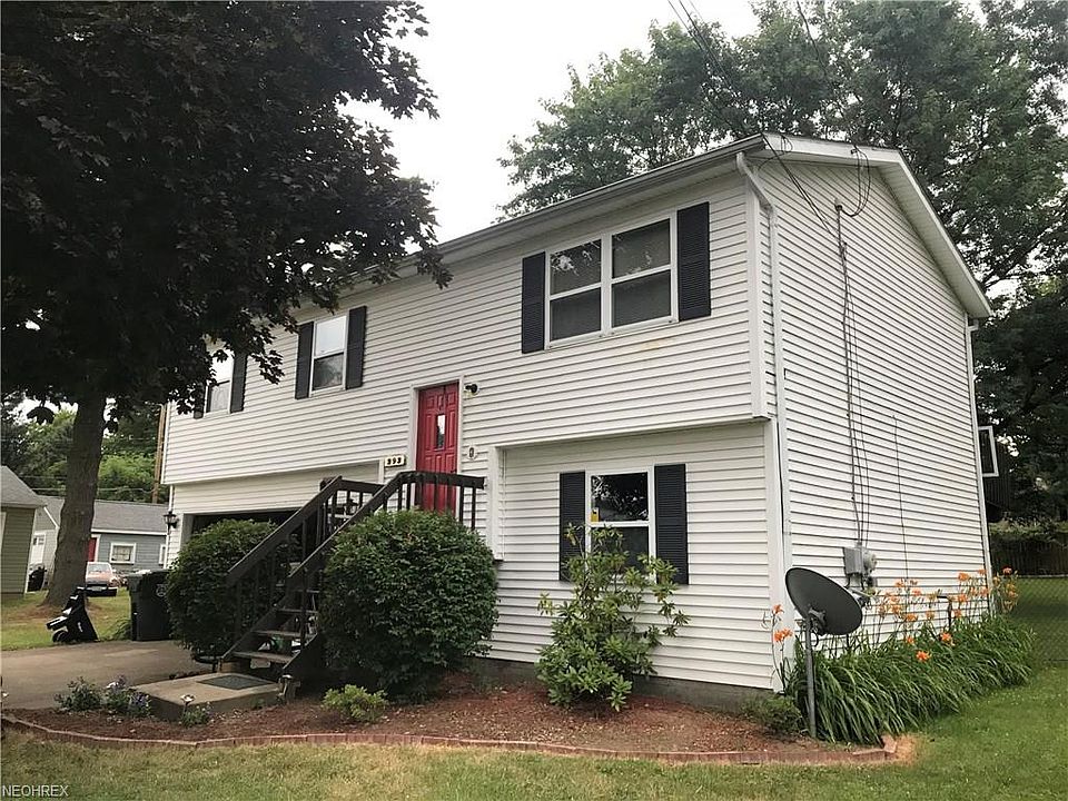 1st image of 293 E Bergey St