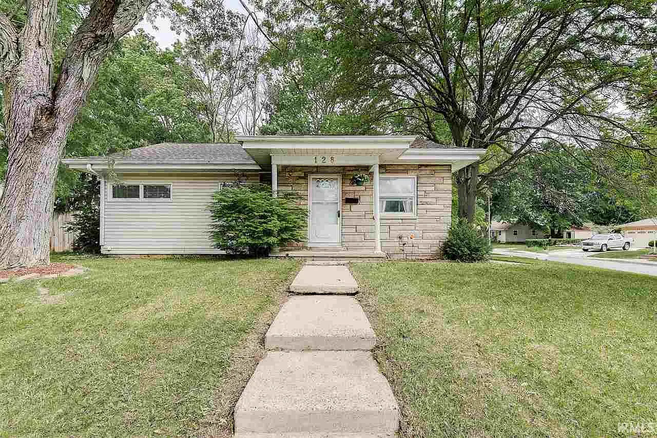 128 E Blvd photo 1
