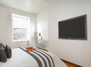 228 E 5th St APT 3, New York, NY 10003