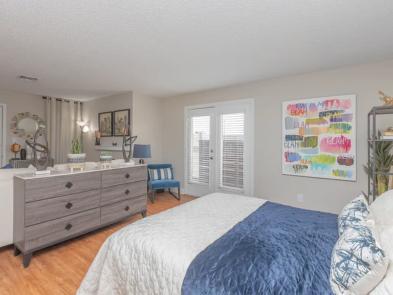 2551 S Loop 289 #1022 — Photo 9