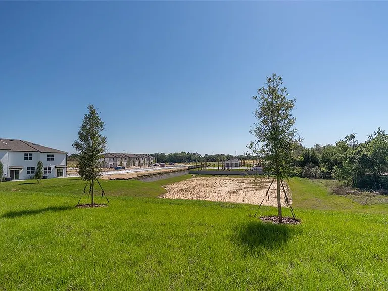 394 Madison Dr — Photo 25