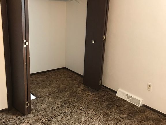2nd image of 127 Paige Ct APT A