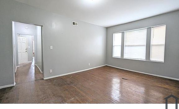2nd image of 6129 S Eberhart Ave #3N