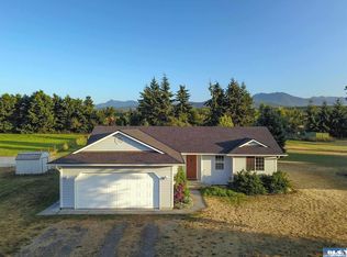 30 E Buena Vista Dr, Sequim, WA 98382