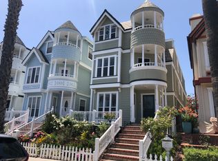 313 21st St, Huntington Beach, CA 92648