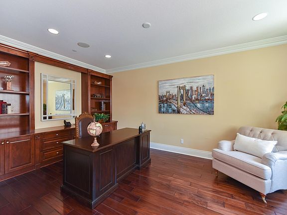 5th image of 16683 Catena Dr