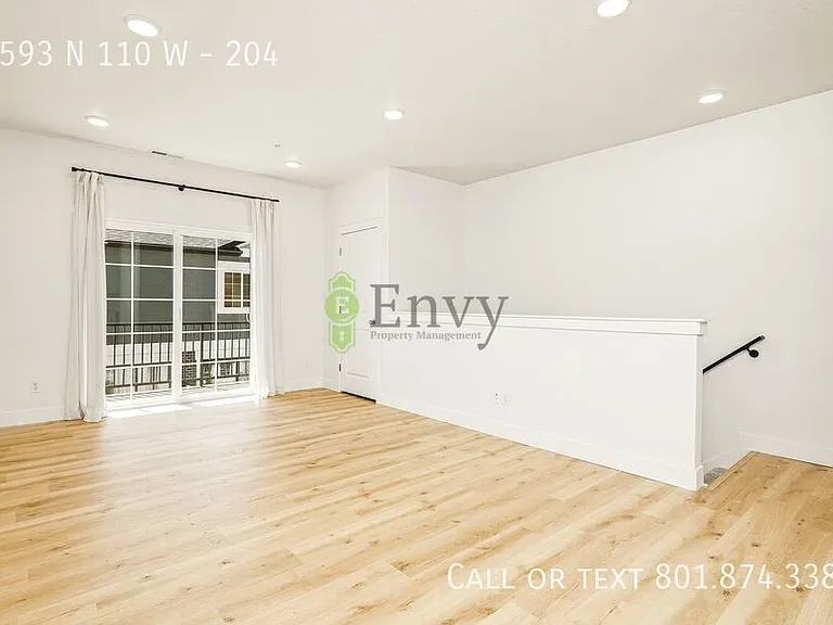 1593 N 110 W #204 — Photo 5