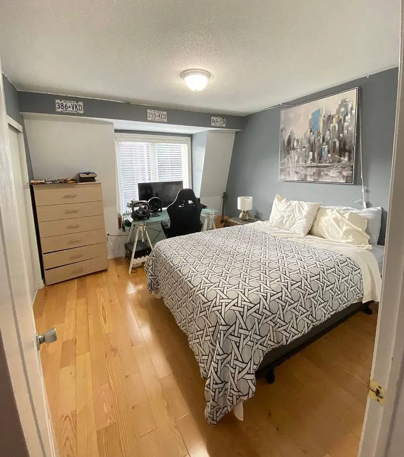 1 bed, $1,000 — Photo 4