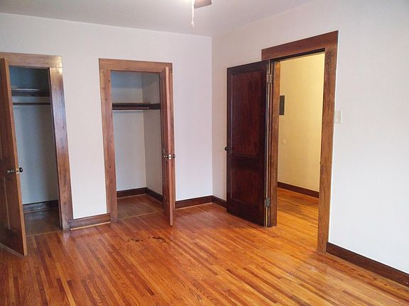4th image of 1141 E Market St APT 8