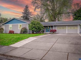 3012 Takena St SW, Albany, OR 97321