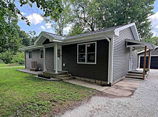 419 W Park St, Worthington, IN 47471