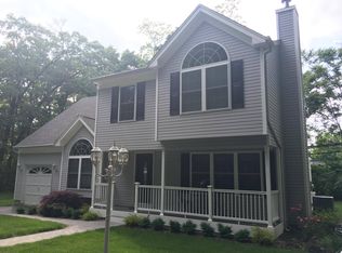 6 Bayview Rd, Port Jefferson, NY 11777