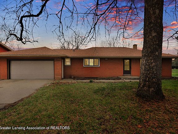 2nd image of 12349 Broadbent Rd
