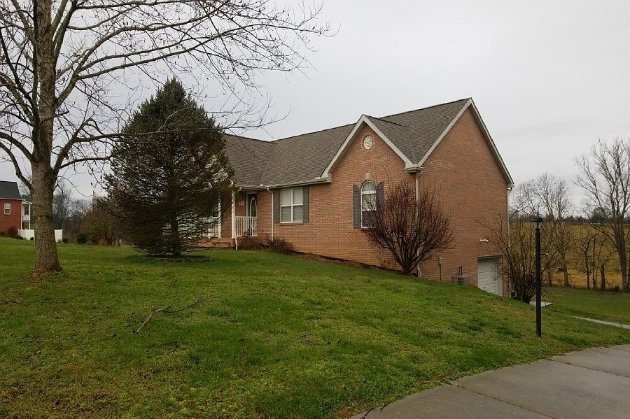 2nd image of 450 Jack Sharp Dr
