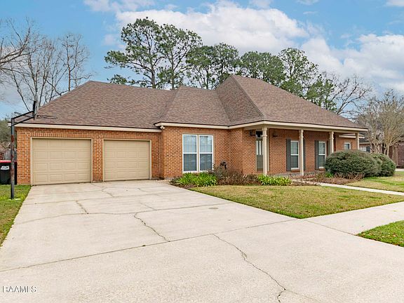 3rd image of 600 Aberdeen Dr