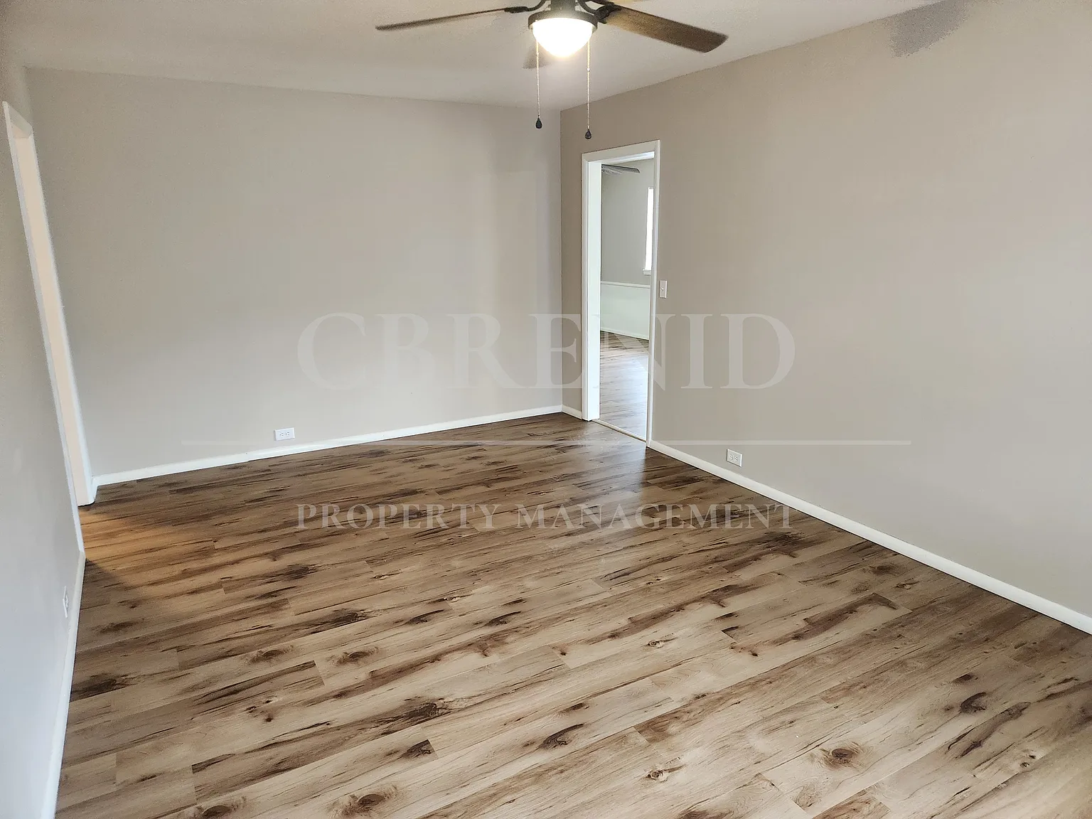 3 bed, 1.5 bath, 1435 sqft, $1,350 — Photo 3