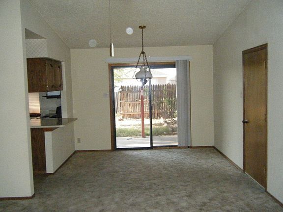 2nd image of 1027 Ivy Dr
