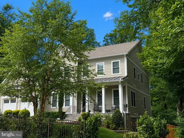 1712 East Ave, Mc Lean, VA 22101