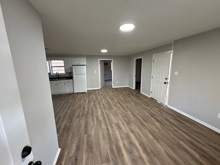 1116 Berrywood Ave — Photo 3