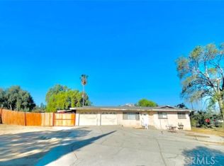 9350 51st St, Riverside, CA 92509