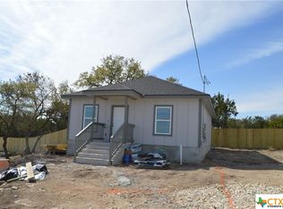 1260 Mountain Vw, Canyon Lake, TX 78133