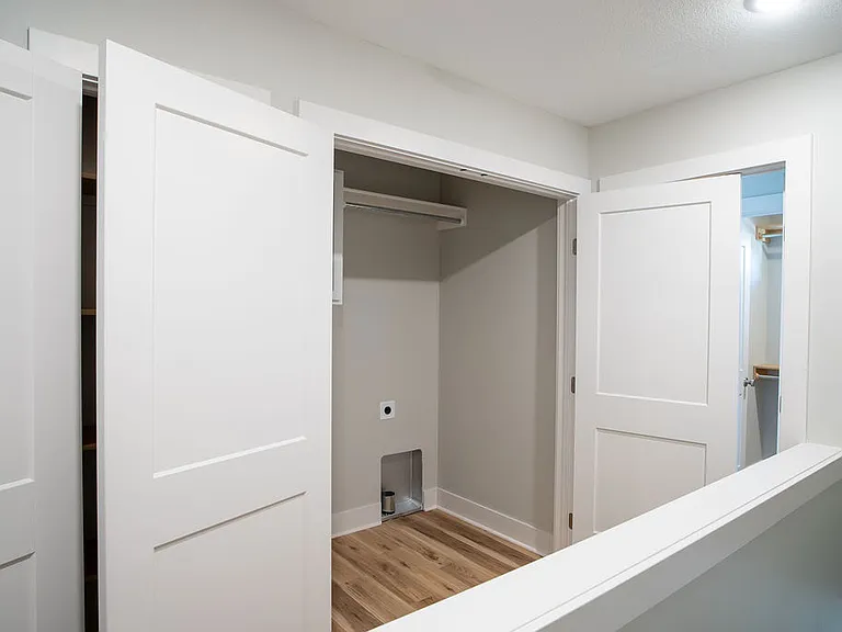 1235 SE 8th Cir — Photo 15